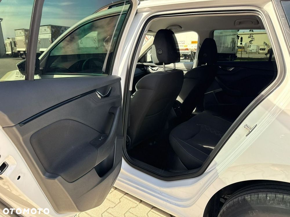 Skoda Kamiq 1.0 TSI Ambition DSG - 14