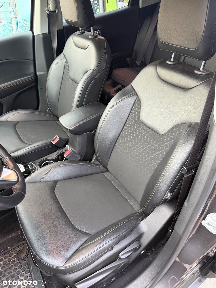 Jeep Compass 1.3 TMair Limited FWD S&S DDCT - 18