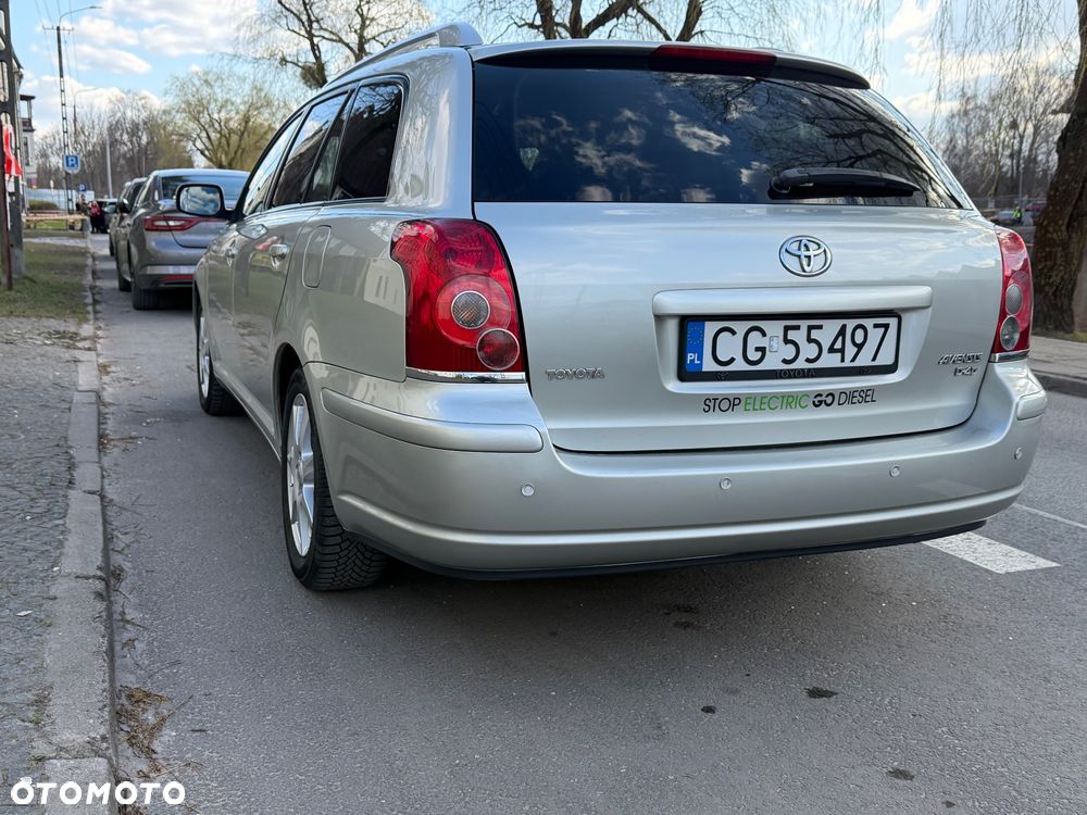 Toyota Avensis 2.0 D-4D - 3