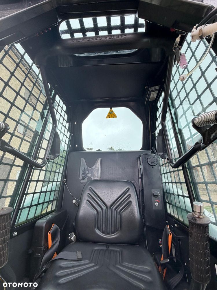 Bobcat S70 - 6
