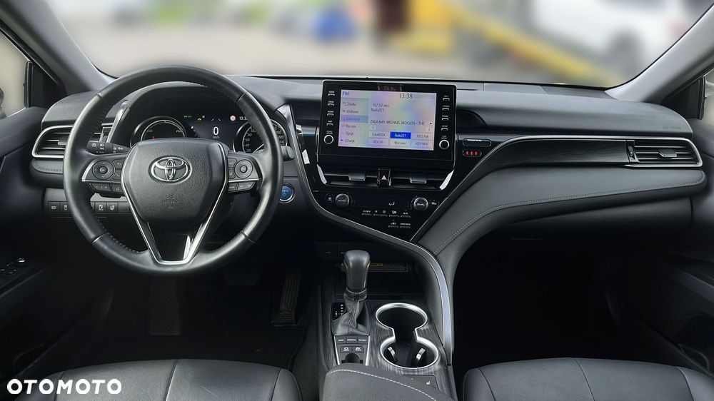 Toyota Camry 2.5 Hybrid Executive CVT - 11