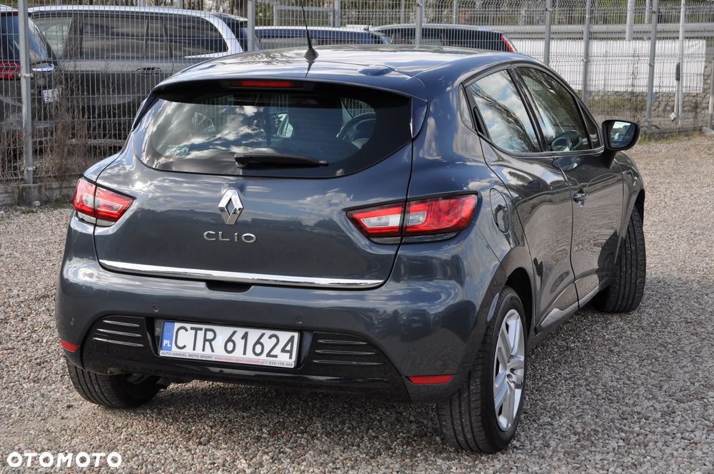 Renault Clio 1.2 16V 75 LIMITED - 3