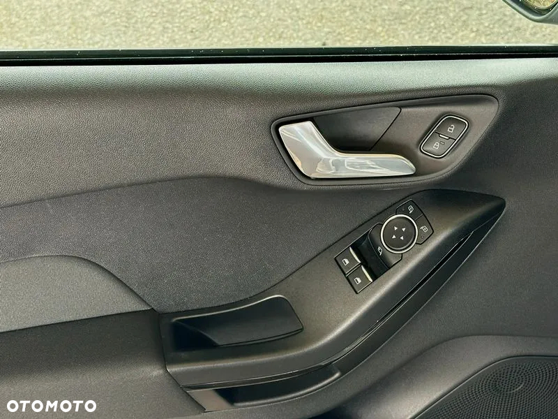 Ford Fiesta - 17