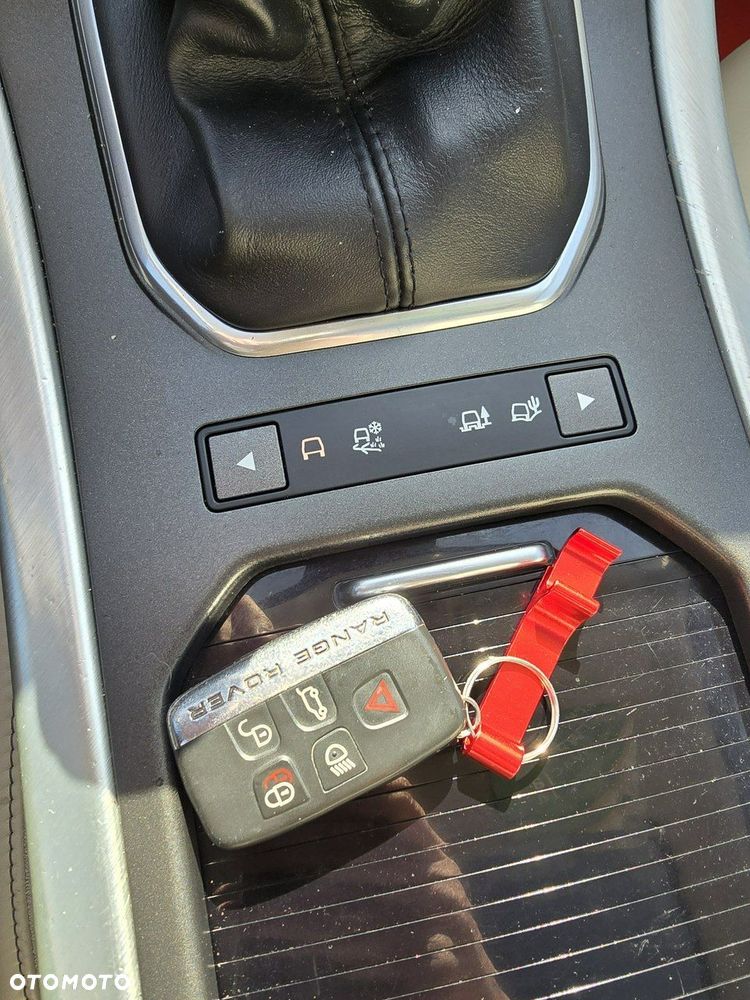 Land Rover Range Rover Evoque - 28
