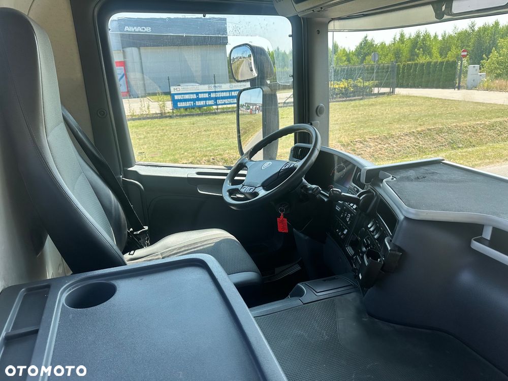 Scania P320 6x2 cala na Poduszce Dzienna Rama Beczka Laweta - 22