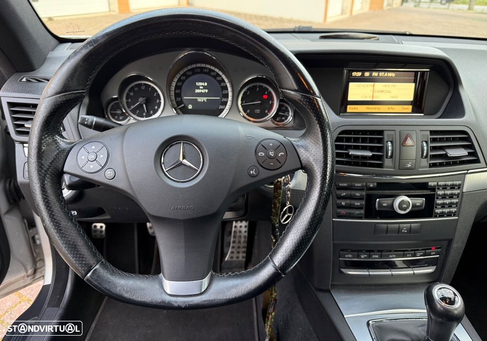 Mercedes-Benz E 220 CDI Avantgarde BlueEfficiency - 30