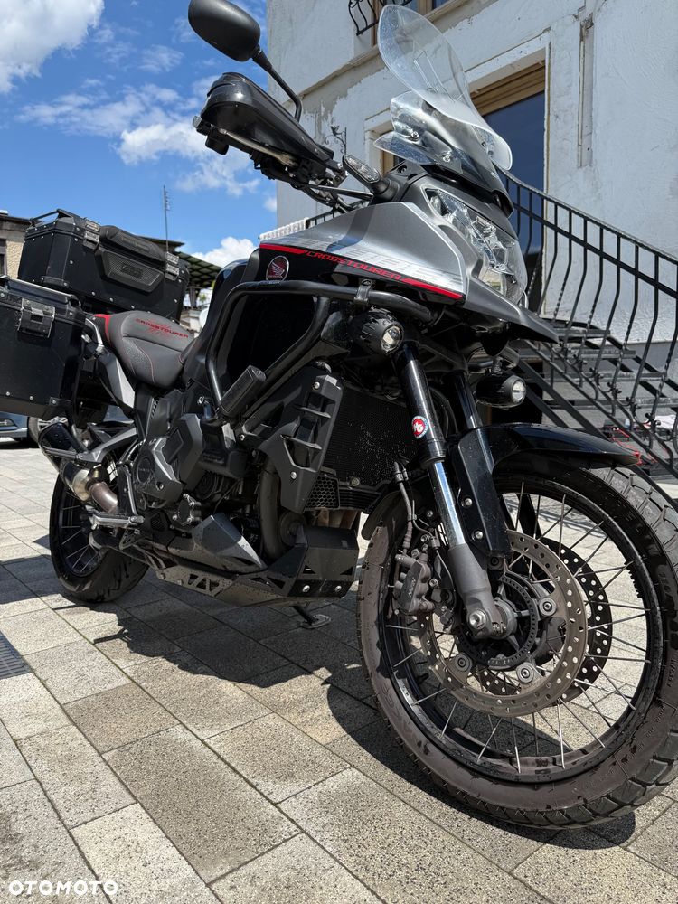 Honda VFR - 10