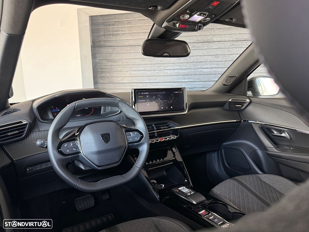 Peugeot e-2008 54 kWh Allure - 5