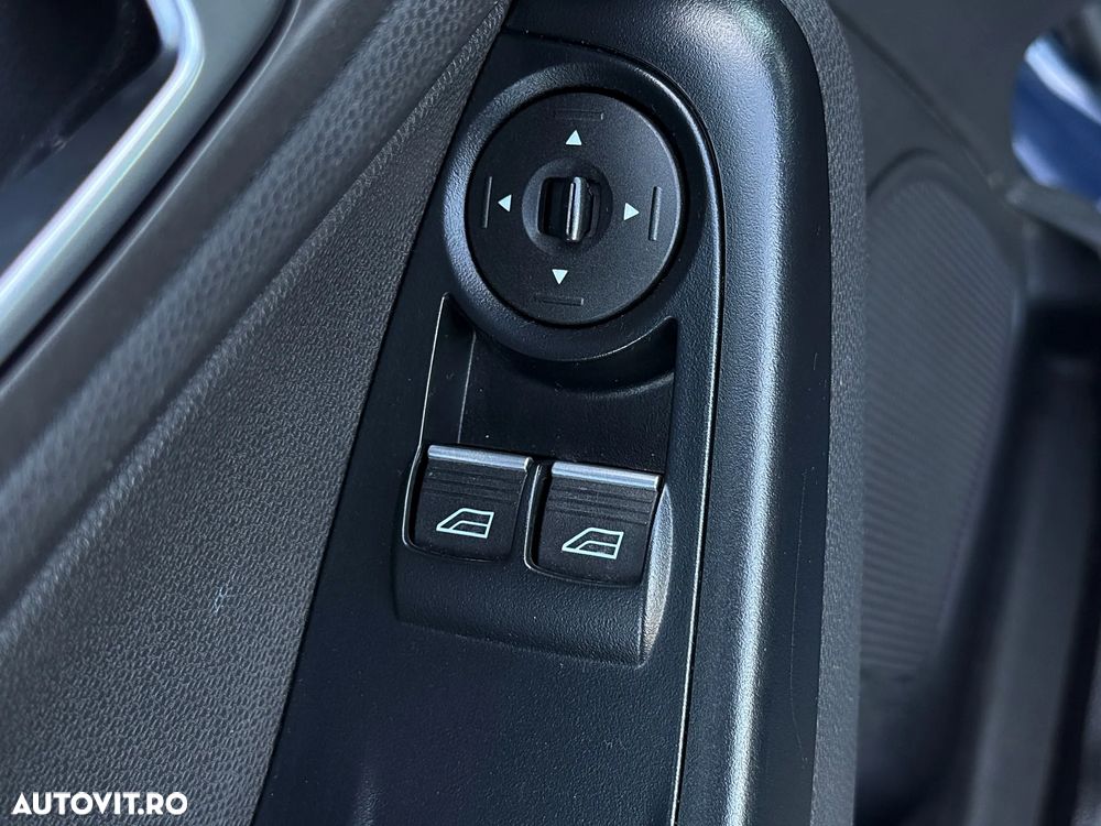 Ford Fiesta 1.5 TDCi Ambiente - 24