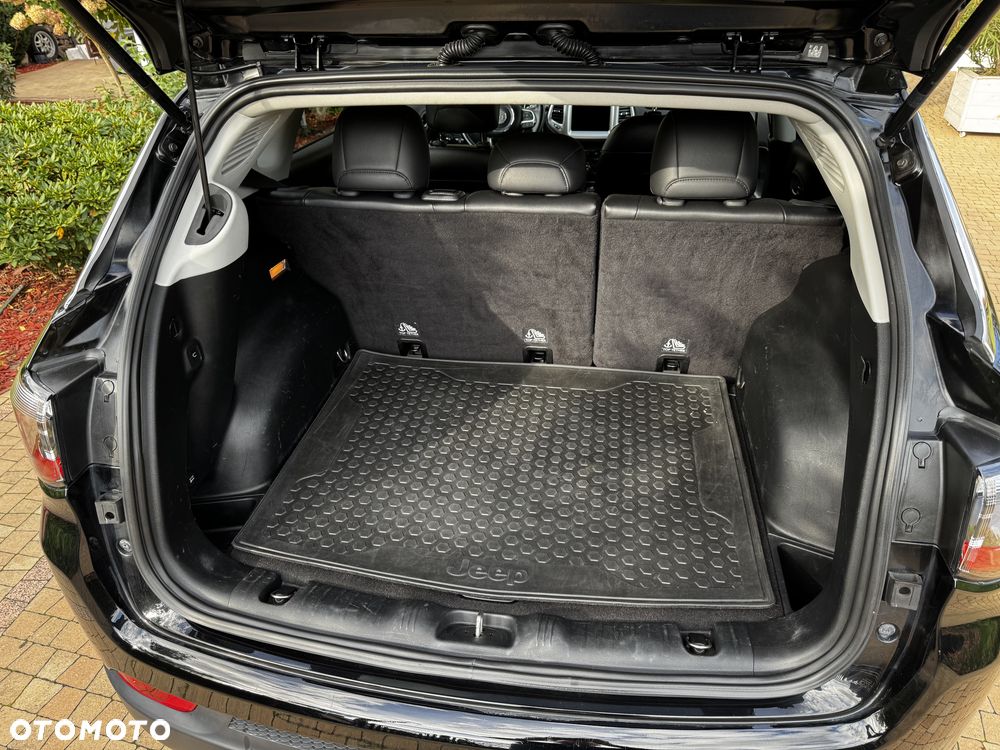 Jeep Compass - 11