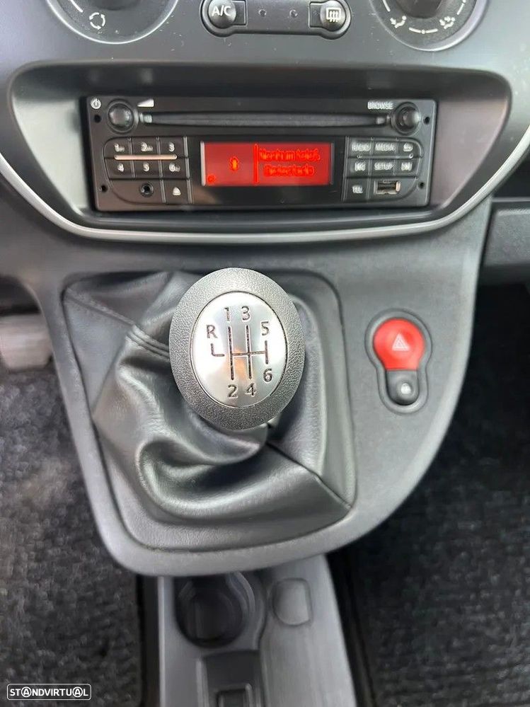 Renault Kangoo Outro - 12