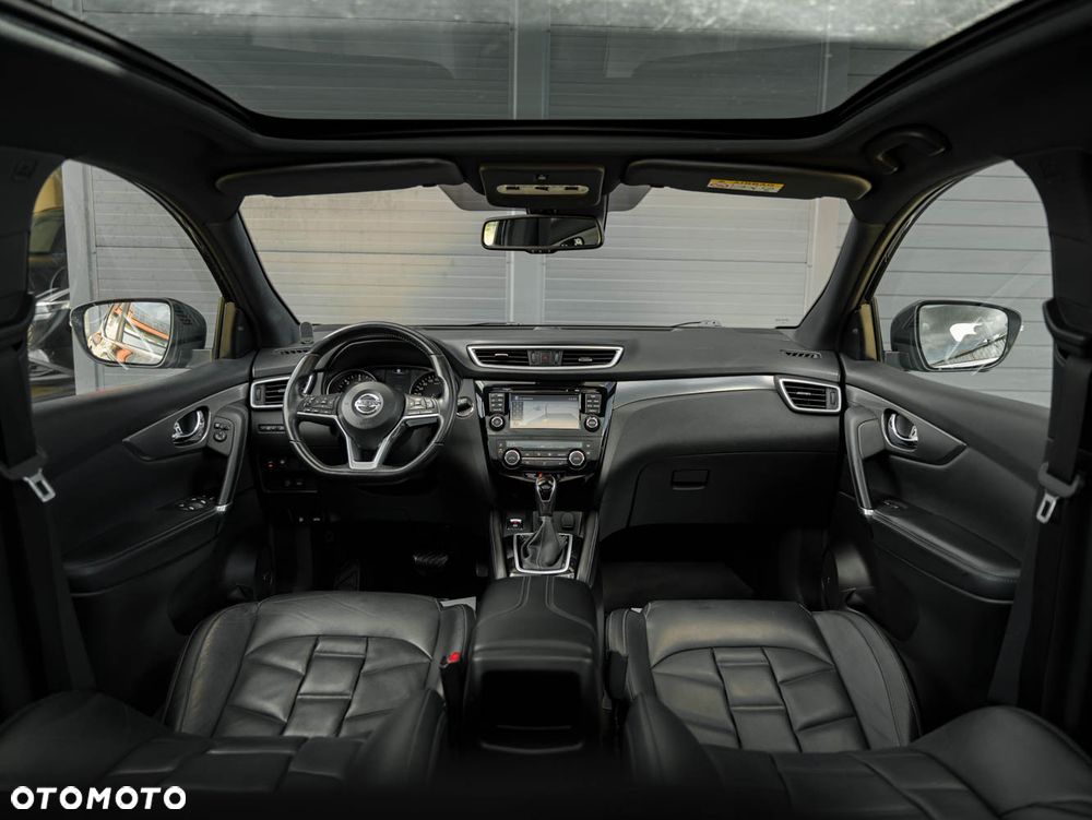 Nissan Qashqai 1.6 dCi Xtronic TEKNA+ - 17