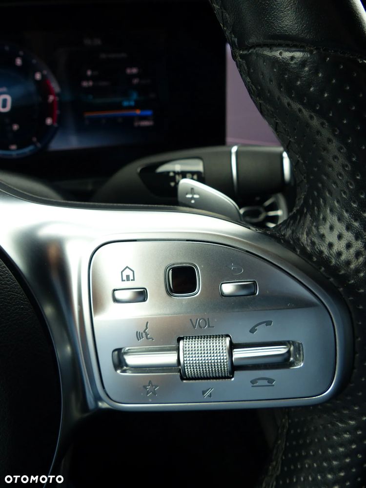Mercedes-Benz Klasa E 200 9G-TRONIC AMG Line - 28