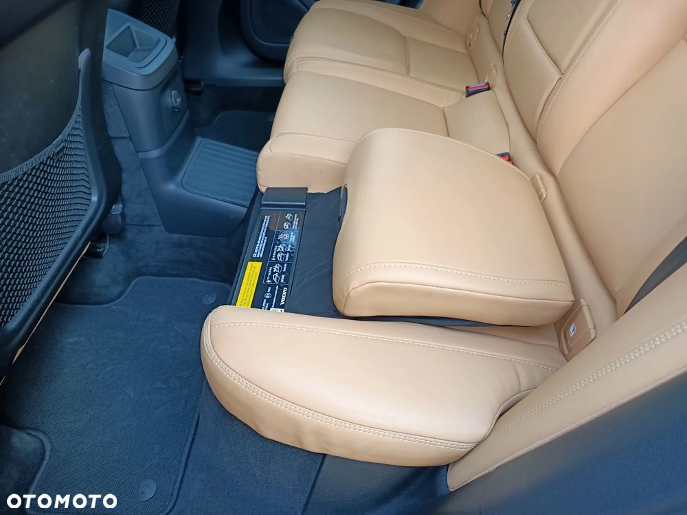 Volvo XC 60 T8 Plug-In Hybrid AWD Ultimate Bright - 37