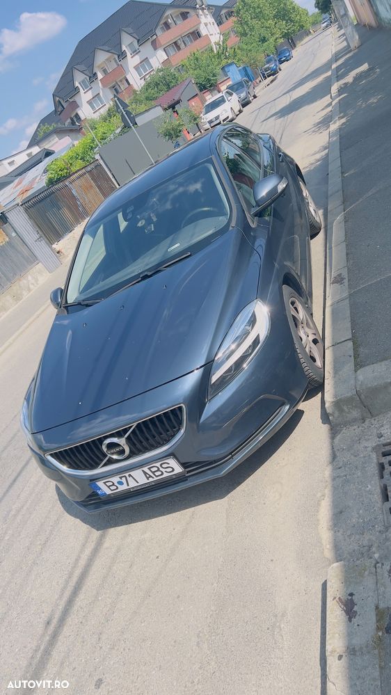 Volvo V40 D2 DRIVe Aut. Kinetic - 4