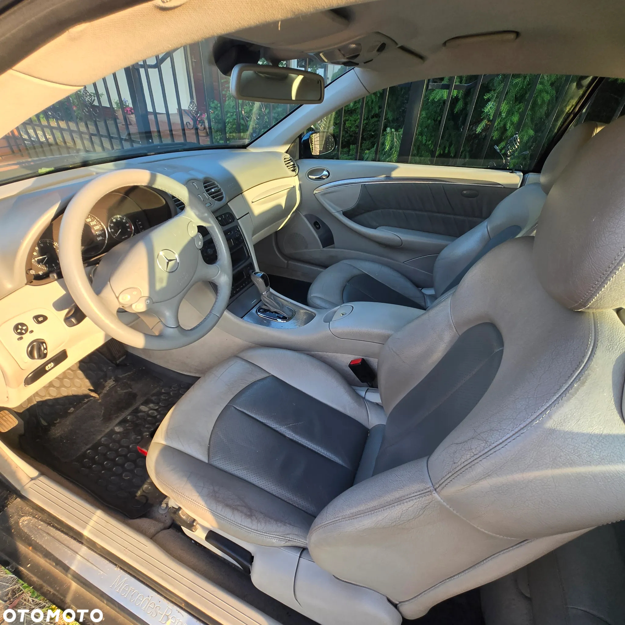 Mercedes-Benz CLK - 20