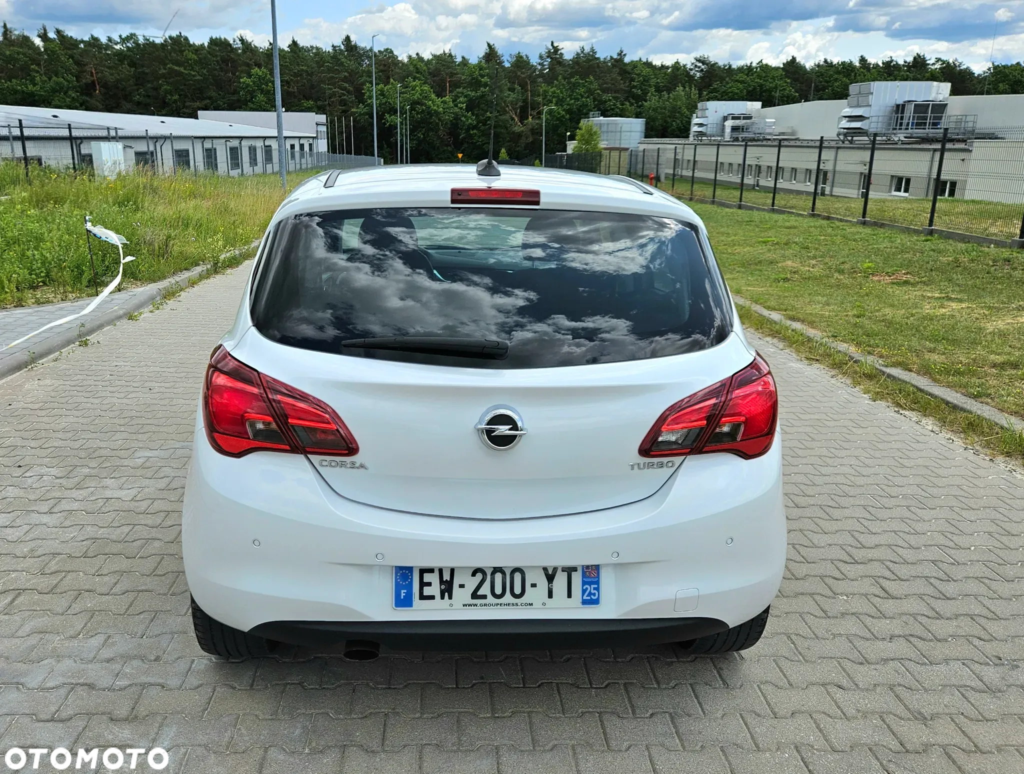 Opel Corsa 1.4 T Cosmo S&S - 19