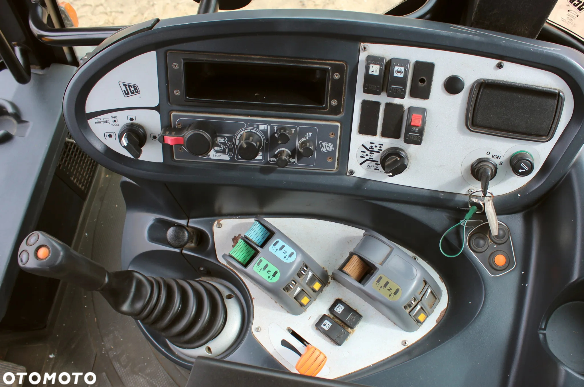 JCB Fastrac 3230 Plus - 9
