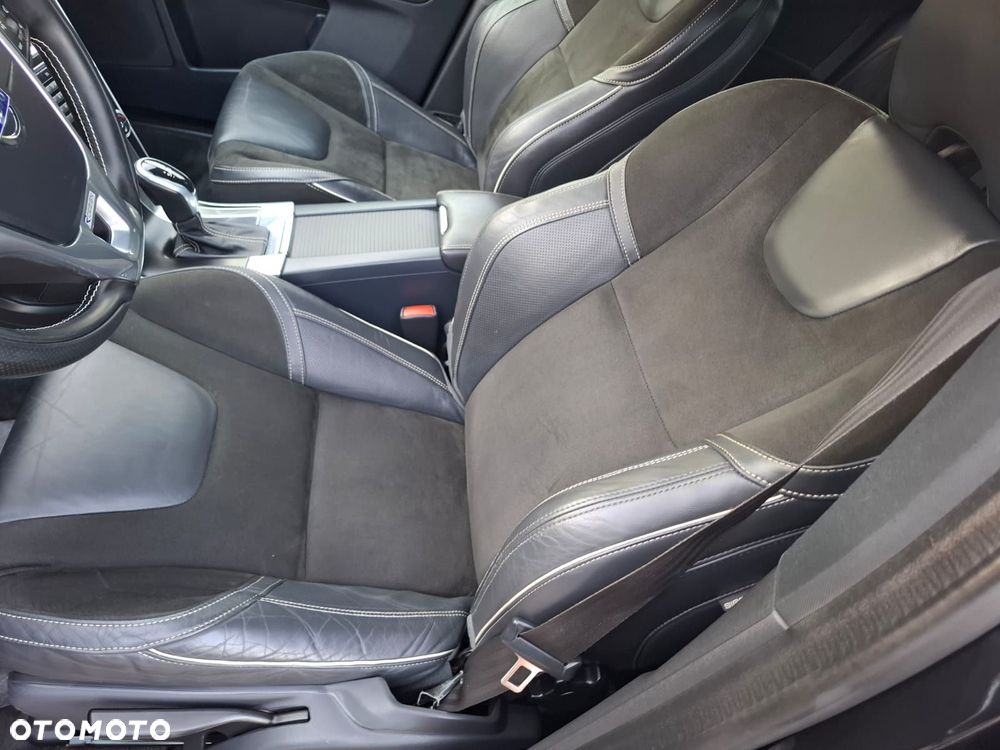 Volvo XC 60 D4 Drive-E R-Design Momentum - 19