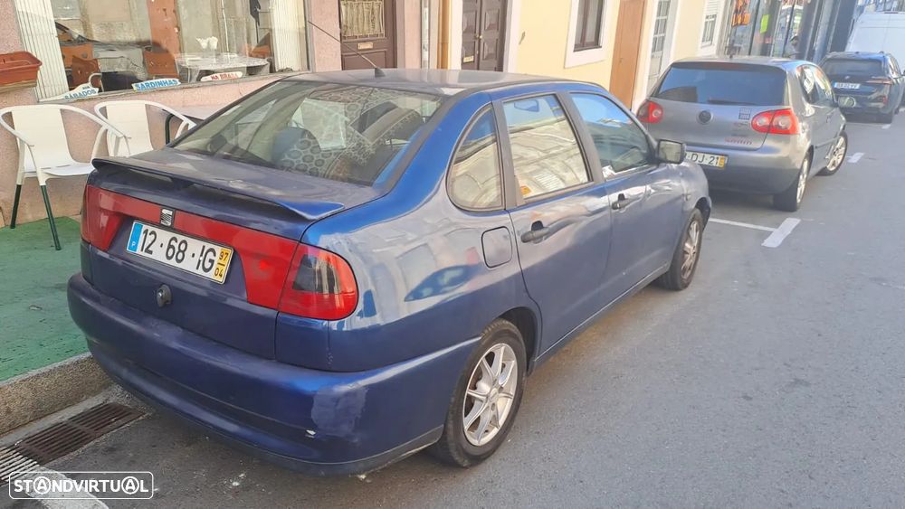 SEAT Cordoba - 2