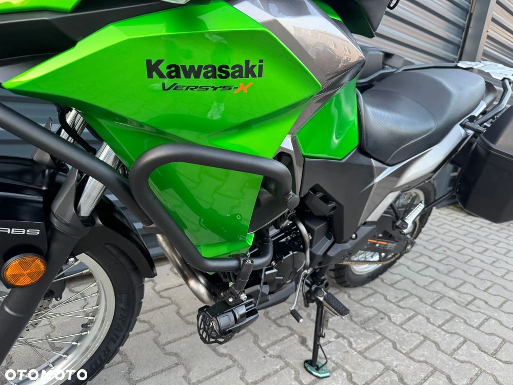 Kawasaki Versys-X 300 - 15