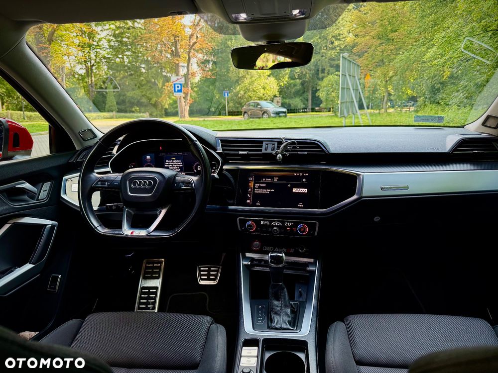 Audi Q3 Sportback - 28