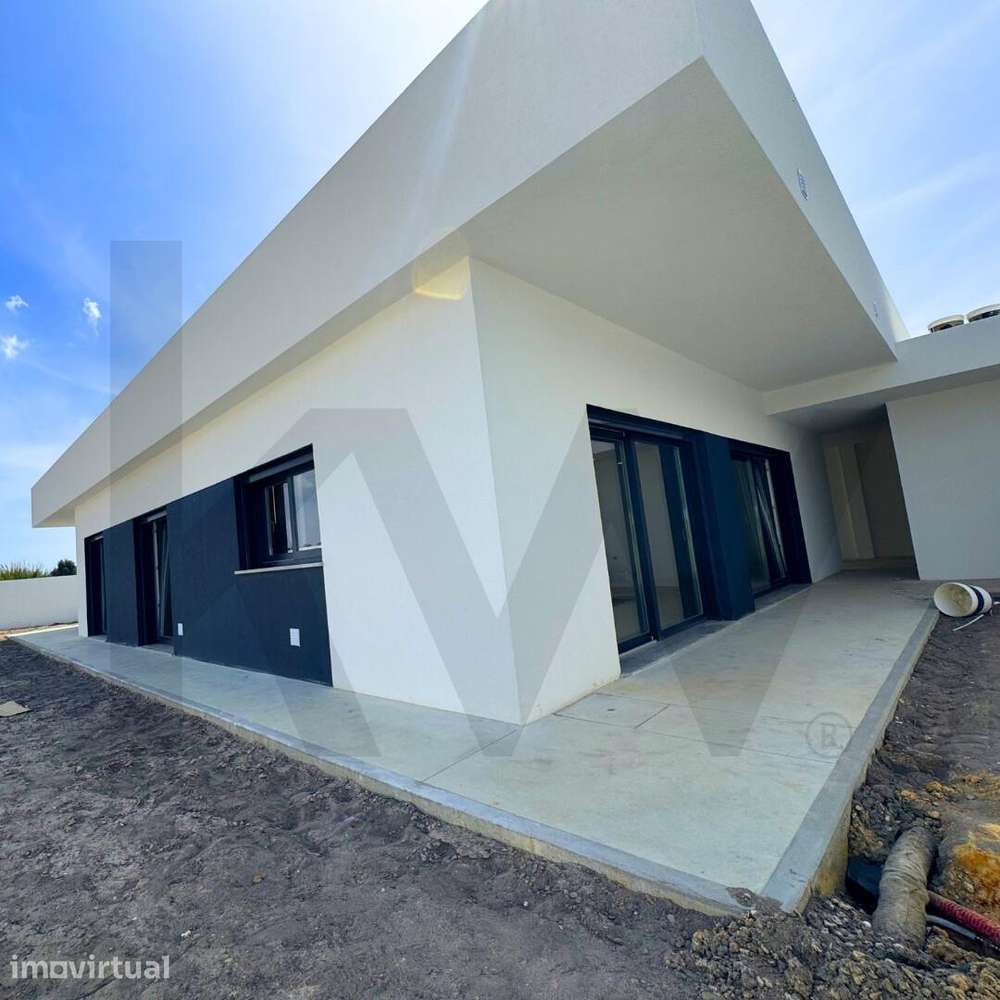 Moradia Térrea Independente, T4, para venda € 600 000,00 - Grande imagem: 3/19
