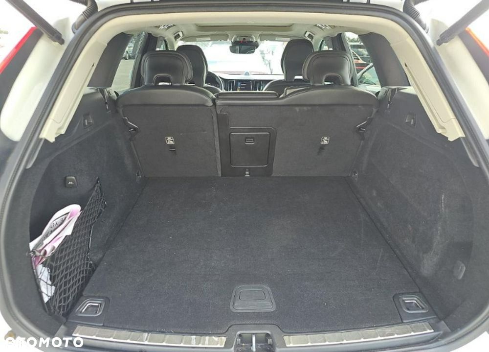 Volvo XC 60 T5 AWD Inscription - 12