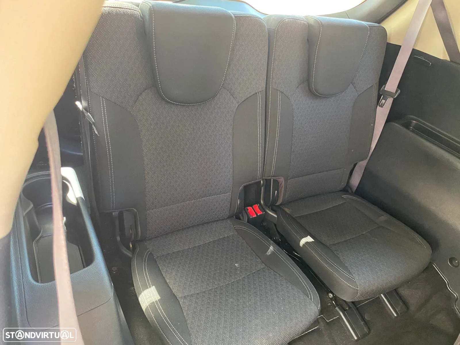 Kia Carens 1.7 CRDi ISG TX - 13