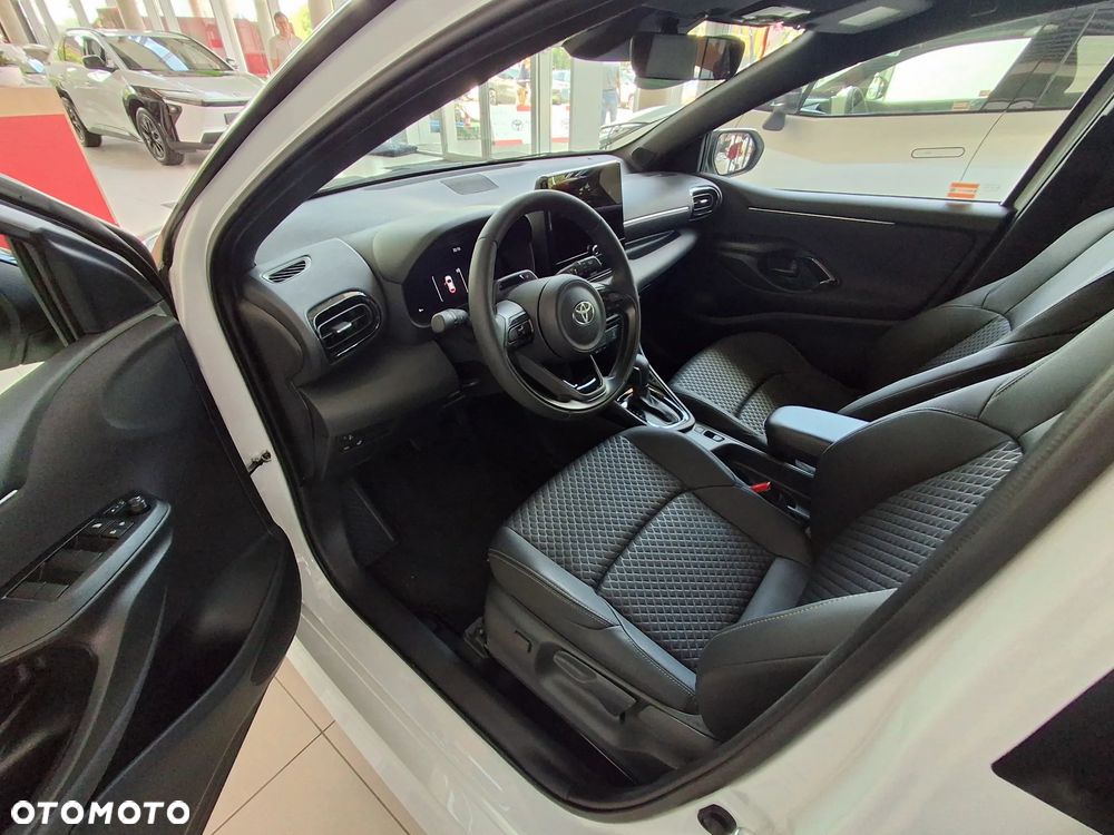 Toyota Yaris Hybrid 1.5 Executive - 10