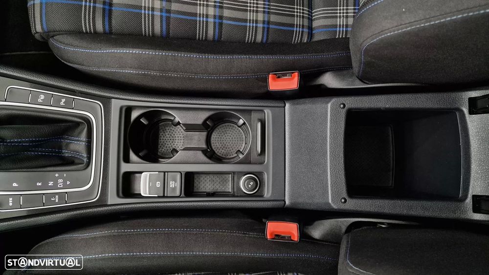 VW Golf 1.4 GTE Plug-in - 48