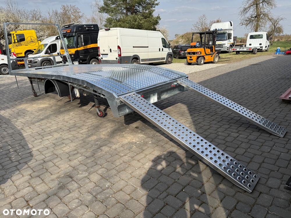 Mercedes-Benz Sprinter - 4