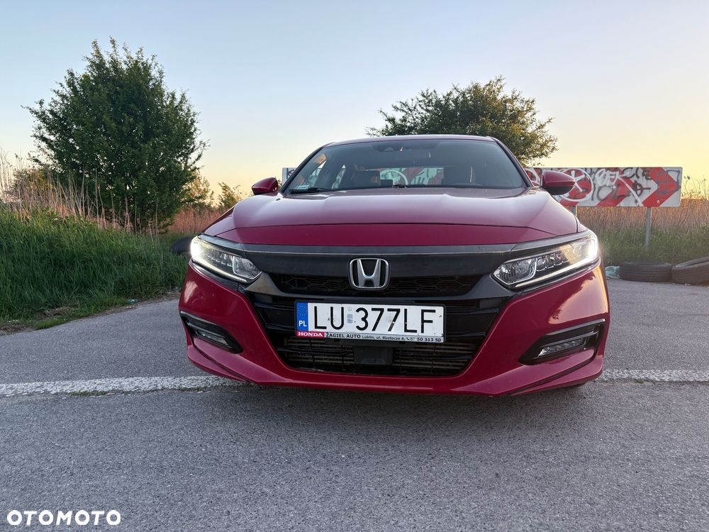 Honda Accord 2018 photo 2