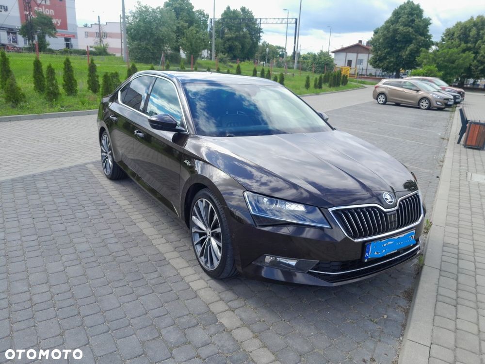 Skoda Superb 2.0 TDI L&K DSG - 2