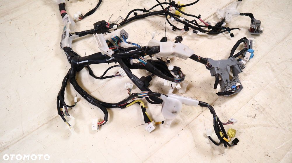 TOYOTA LAND CRUISER 200 4.5 V8 08-11 WIĄZKA INSTALACJA BELKI POD DESKĄ ROZDIELCZĄ  82141-60G22B - 3