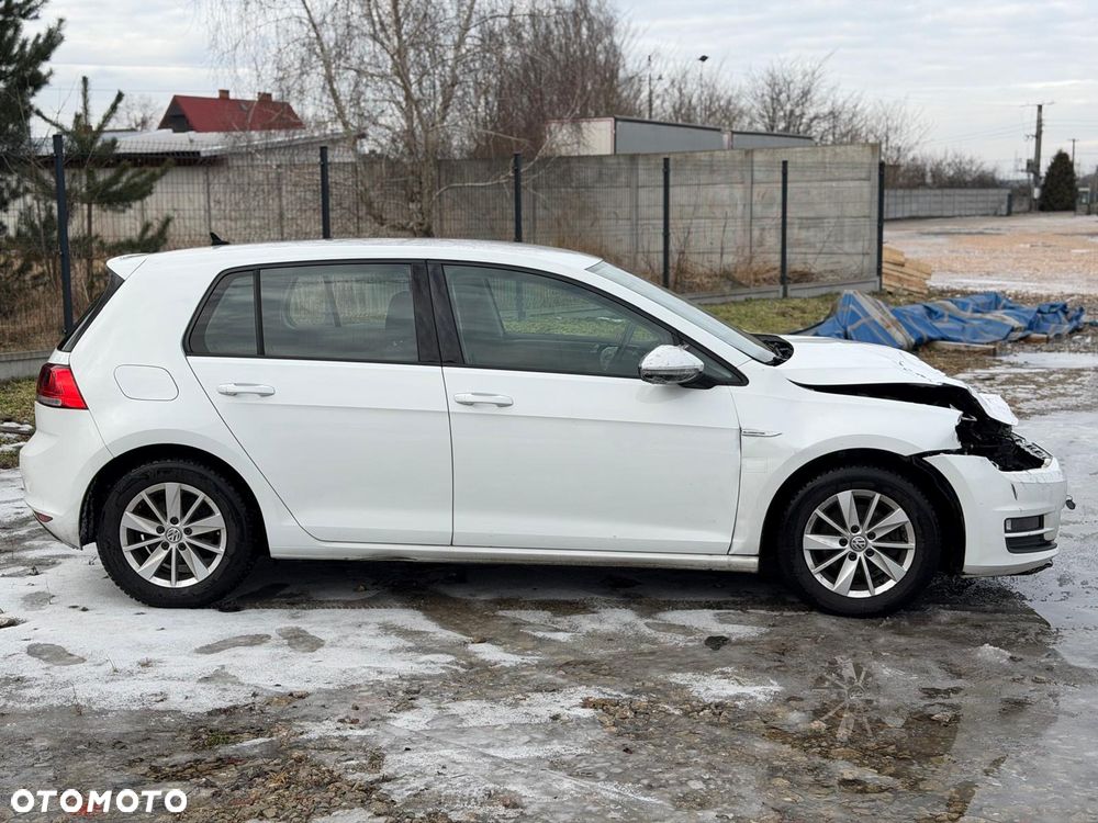 Volkswagen Golf 1.6 TDI BlueMotion Technology Trendline - 4