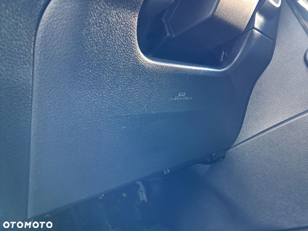 Toyota Corolla 1.6 Premium MS - 30