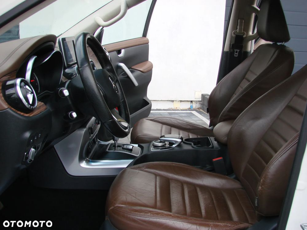 Mercedes-Benz Klasa X - 18