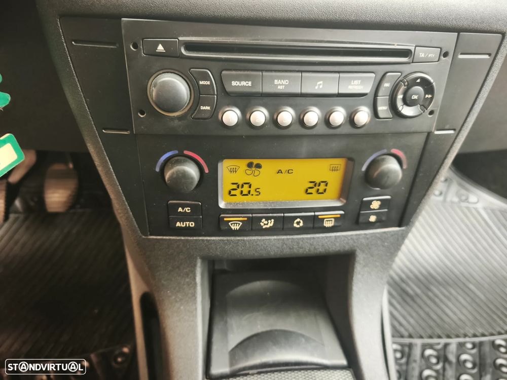 Citroën C4 1.6 HDi 110 VTR Pack - 10