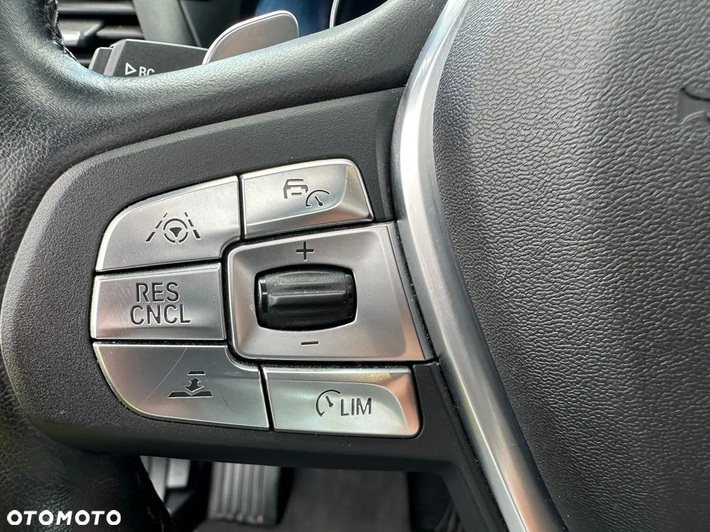 BMW X3 xDrive20d xLine - 28