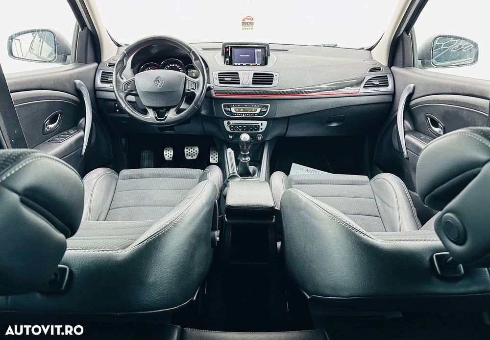 Renault Megane Sport Tourer 1.5 dCi GT Line - 6