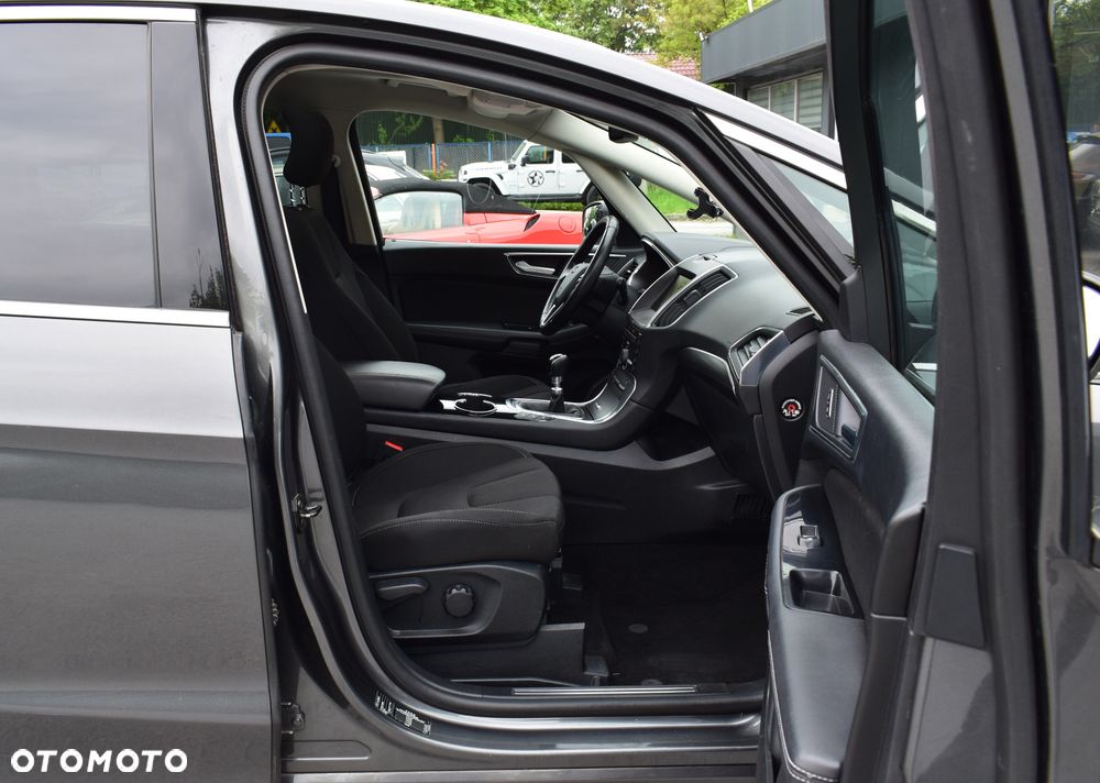 Ford S-Max - 9