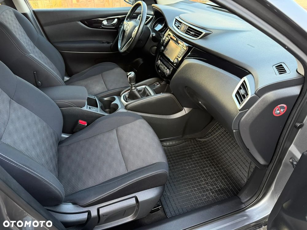 Nissan Qashqai 1.5 dCi TEKNA - 34