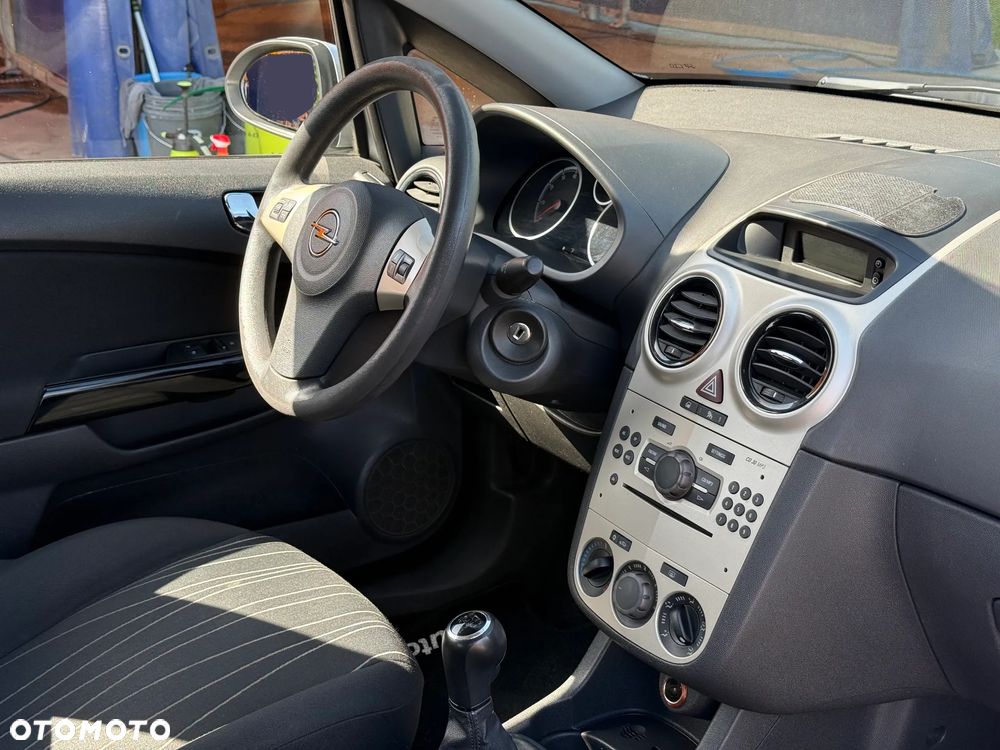 Opel Corsa - 9