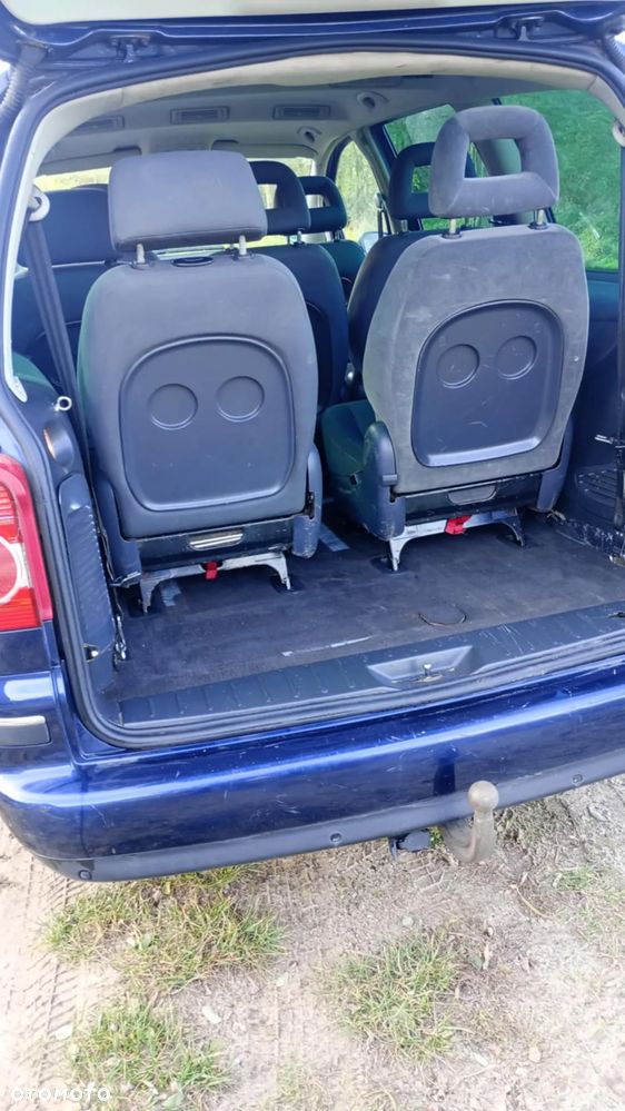 Volkswagen Sharan - 8