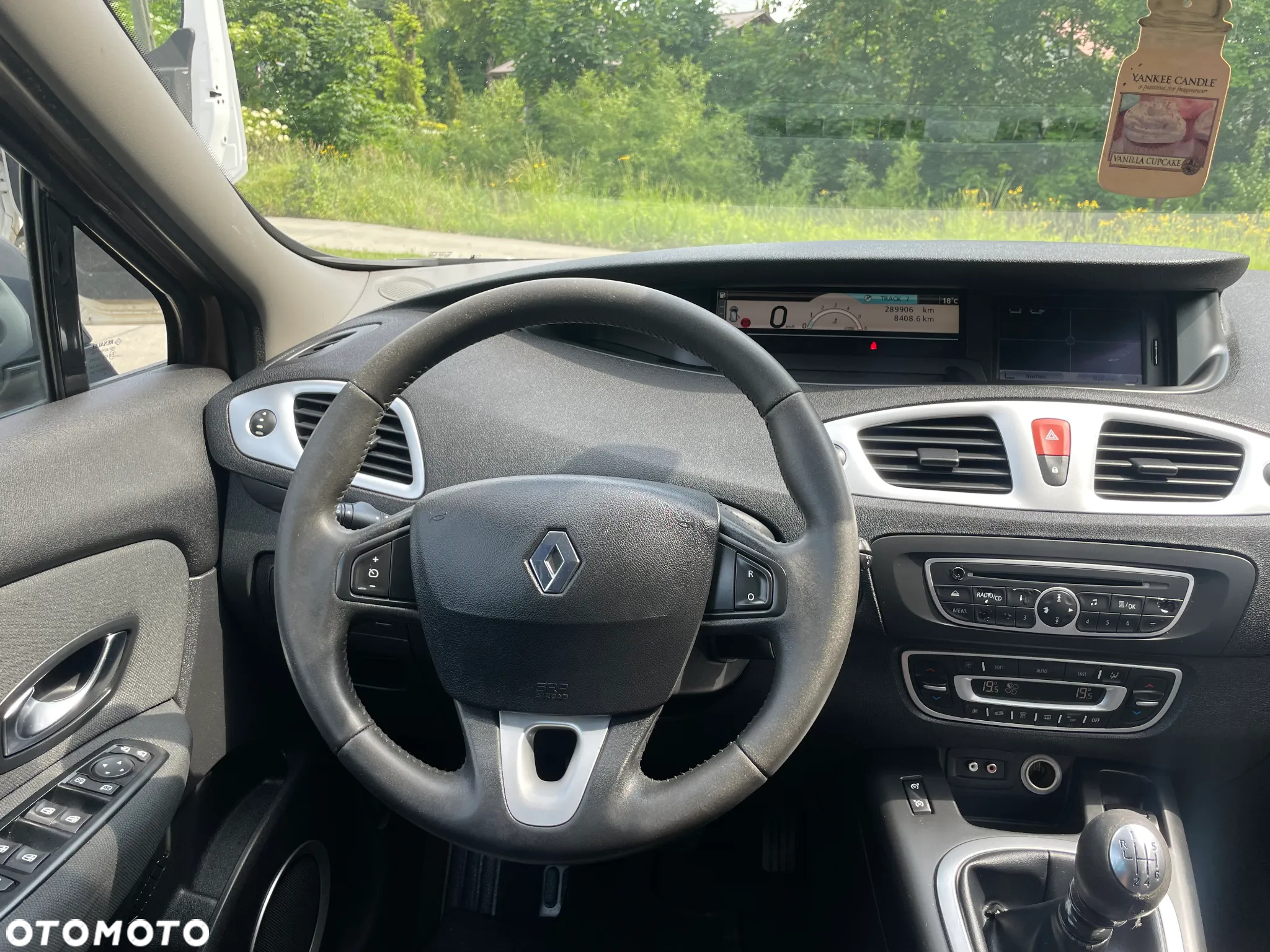 Renault Scenic 1.9 dCi Emotion Plus - 24