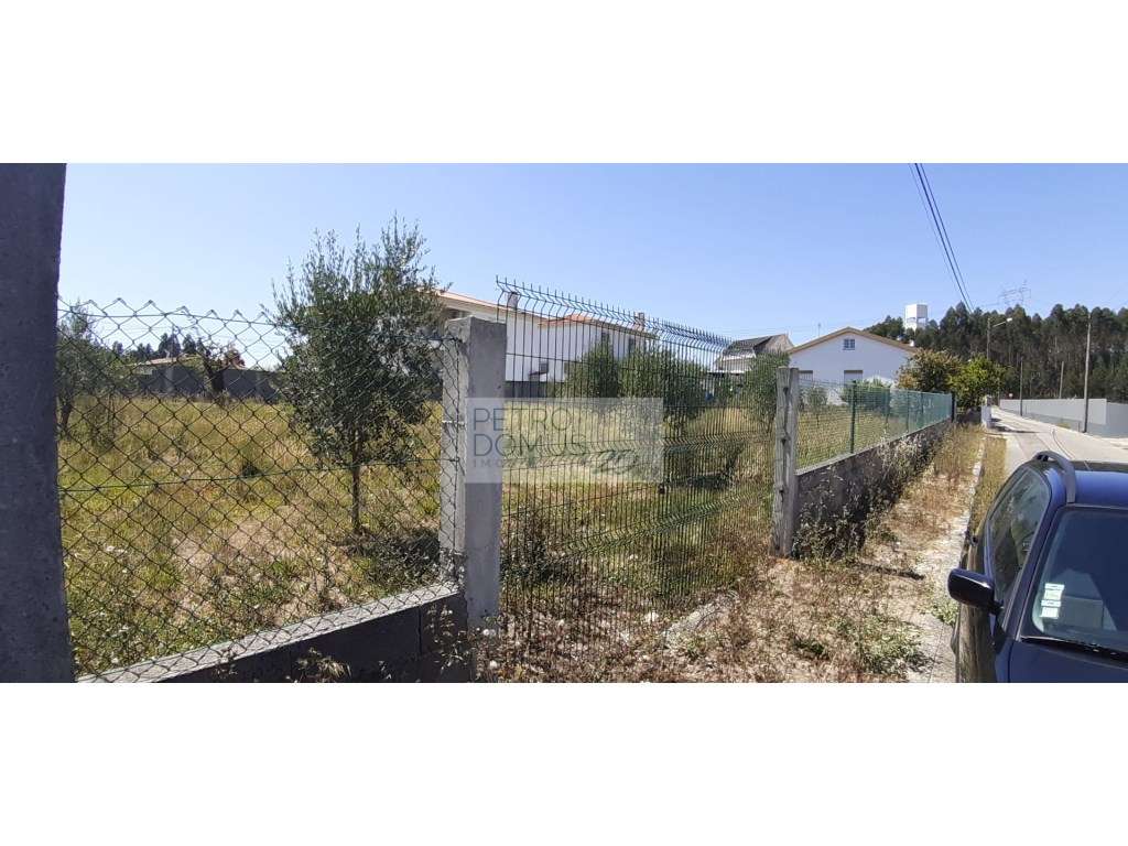 LOTE DE TERRENO PARA CONSTRUÇÃO DE MORADIA UNIFAMILAR - LOTEAMENTO - Grande imagem: 2/5