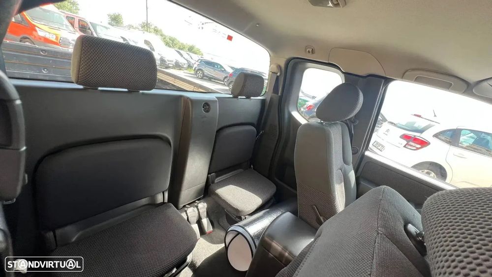 Nissan Navara Nav 2.5 dCi KC SE Comf+C-C+BDT - 7