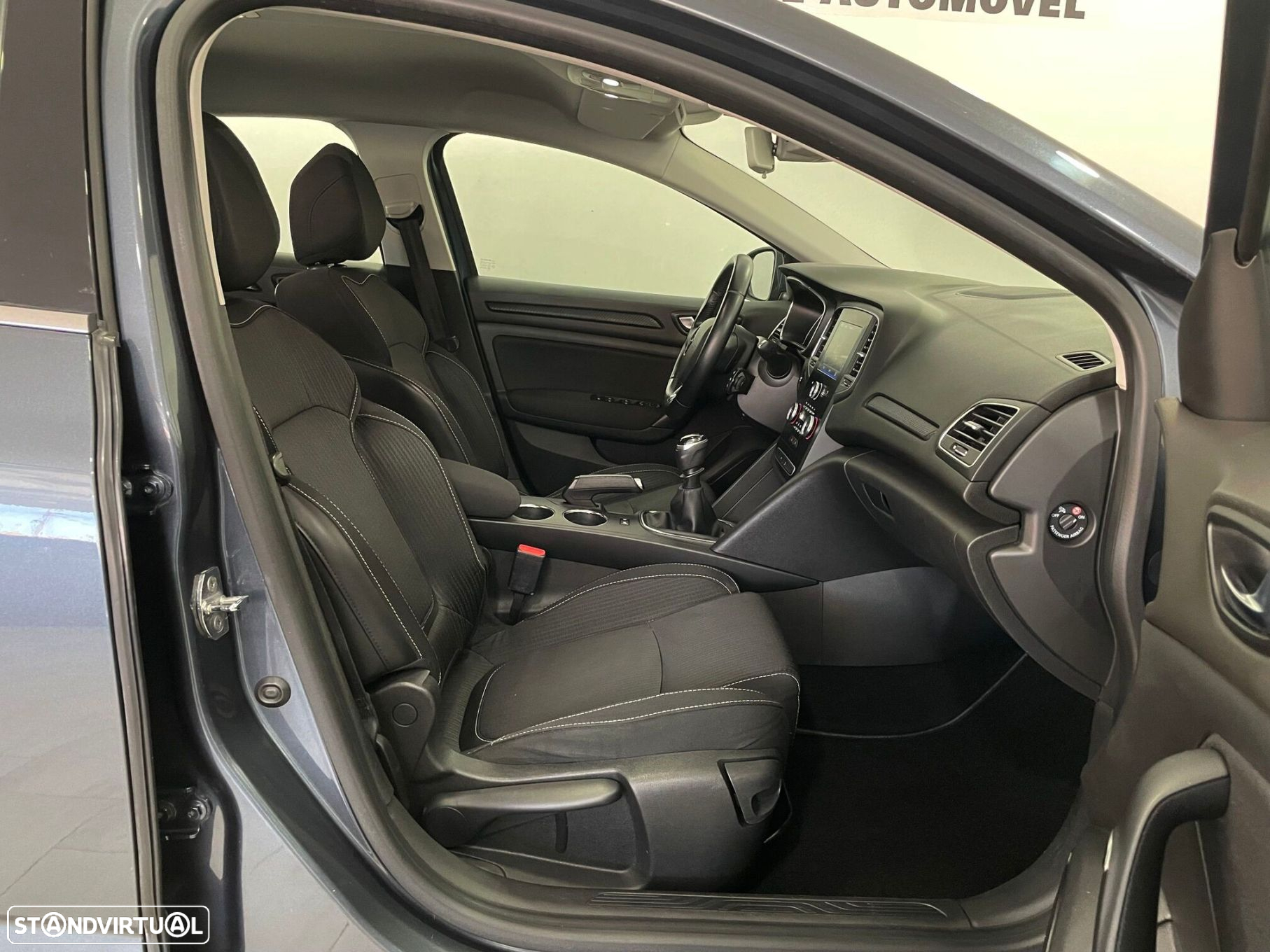 Renault Mégane Sport Tourer 1.5 dCi Dynamique S SS - 21