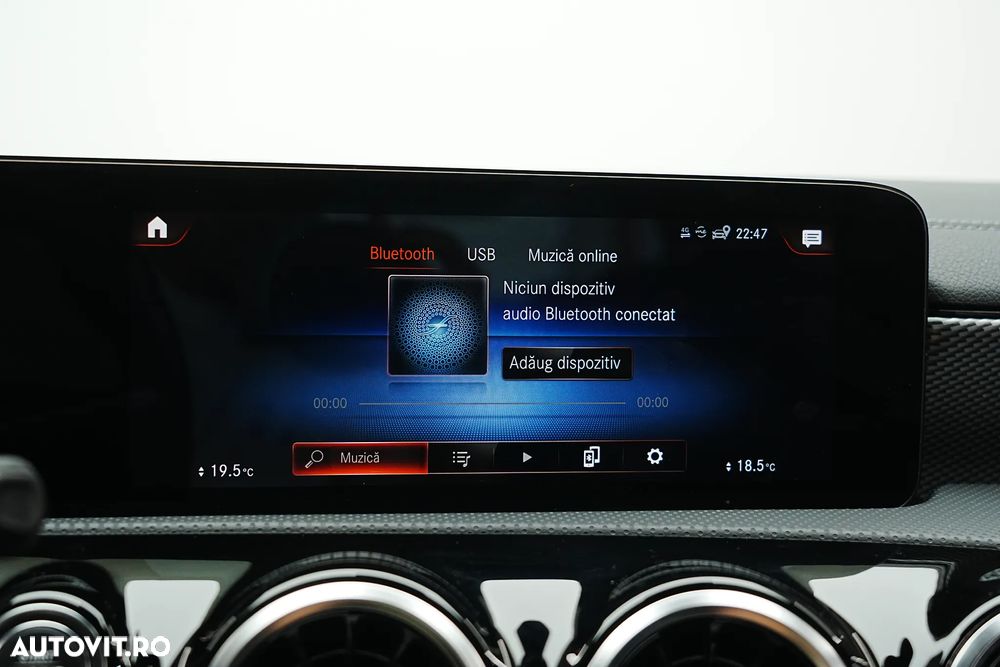 Mercedes-Benz CLA 180 7G-DCT Special Edition - 28